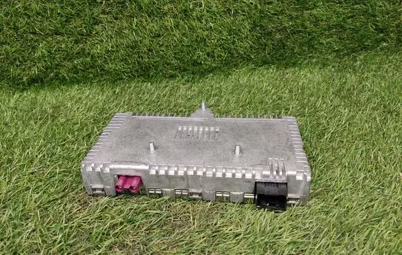Antenna control unit