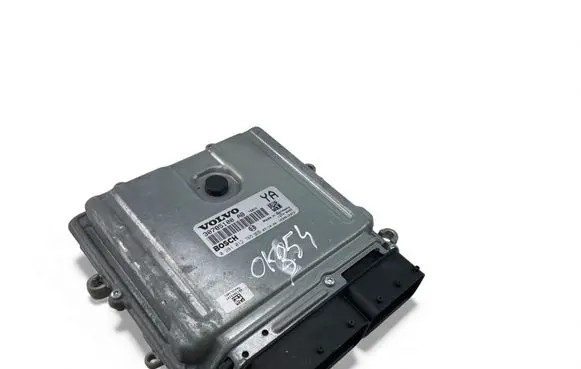 Volvo XC70 Engine control unit/module ECU 30785100AB 0281012765