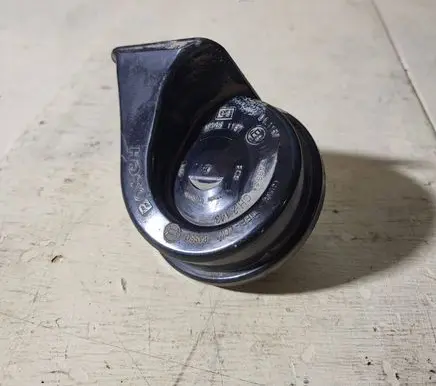Peugeot 307 Horn signal 703881157