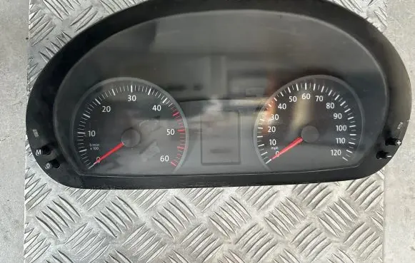 Volkswagen Crafter Speedometer (instrument cluster) 2E0920841P HVW9064467621