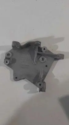 Renault Zoe A/C compressor mount bracket 296A68579R