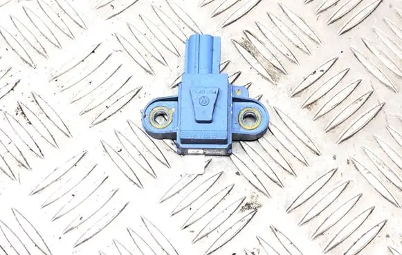 Volkswagen Golf V Airbag deployment crash/impact sensor 1K0955557A