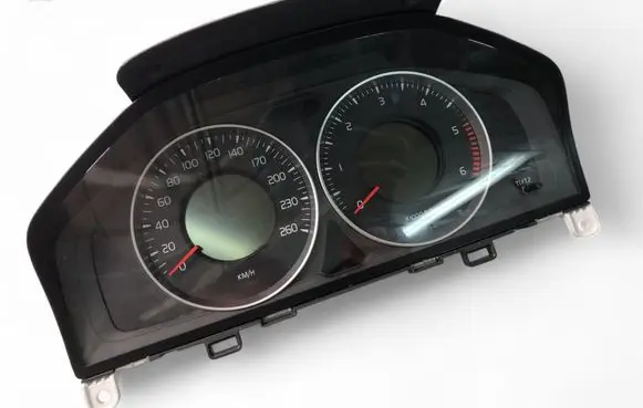 Volvo V60 Speedometer (instrument cluster) 31343323AA