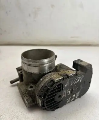 Audi A4 S4 B6 8E 8H Throttle valve