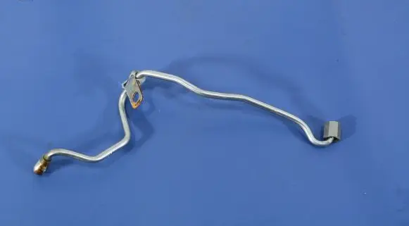 Volkswagen PASSAT B7 USA Turbo turbocharger oiling pipe/hose 04L145771H
