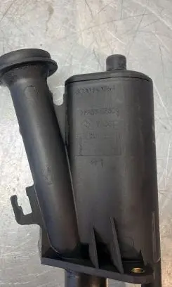 Volvo S40, V40 Oil breather separator 8200140763