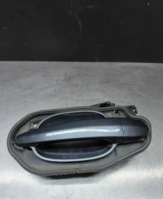 BMW 5 E60 E61 Rear door exterior handle 7199555