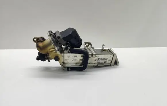 BMW 5 F10 F11 EGR valve cooler 7823210 782321008