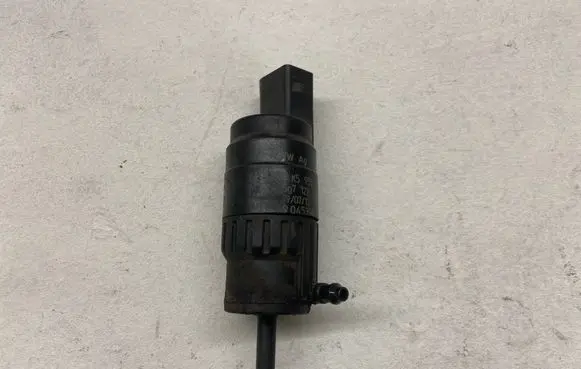 Audi A4 S4 B8 8K Windscreen/windshield washer pump 1K5955651 9045390