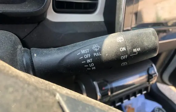 Suzuki Ignis Wiper control stalk