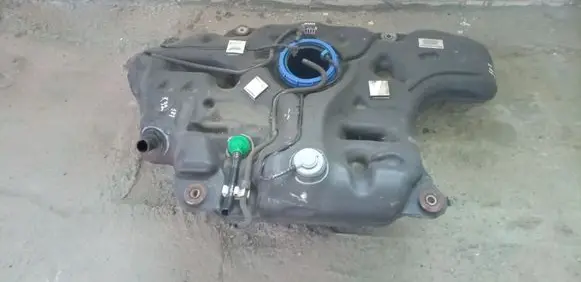 Toyota Avensis T270 Fuel tank 7700105050 770010505060A