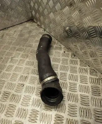 BMW 5 E60 E61 Intercooler hose/pipe 11279410