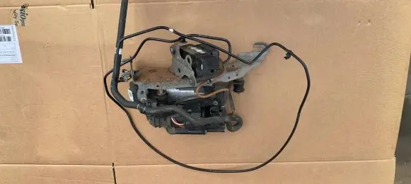 Mercedes-Benz E W213 Air suspension compressor/pump AA099320004