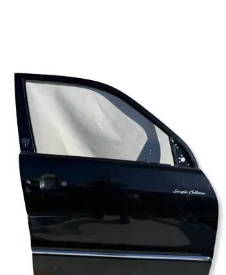 Suzuki Grand Vitara II Front door 