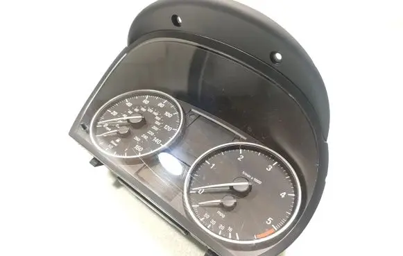 Speedometer (instrument cluster)