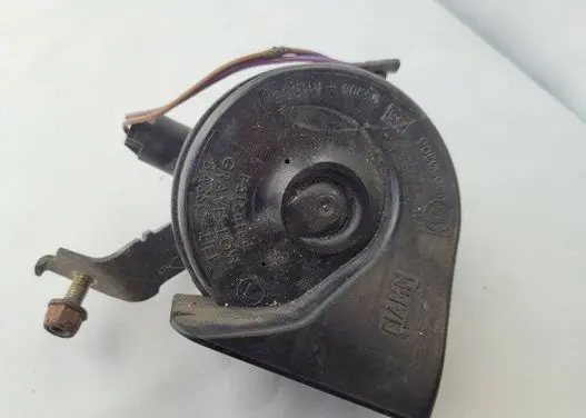 BMW 5 E39 Horn signal