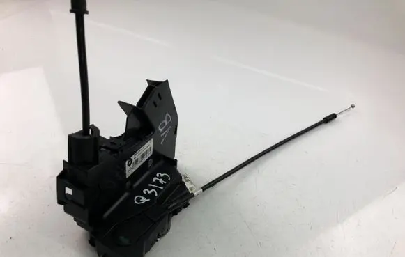 Renault Talisman Rear door lock 825034043R