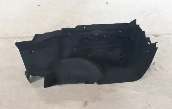 Mercedes-Benz E W211 Other trunk/boot trim element A2136906200