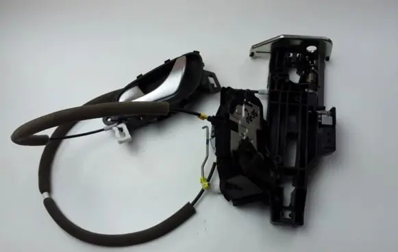 Renault Kadjar Front door lock 449L