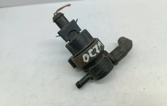 Mercedes-Benz S W220 Turbo solenoid valve 0004701593