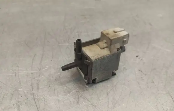 Volvo C70 Turbo solenoid valve 1270389