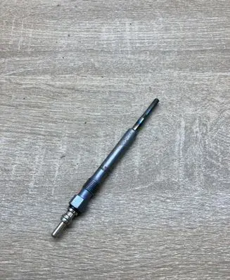 Audi A6 S6 C5 4B Glow plug 0100226338