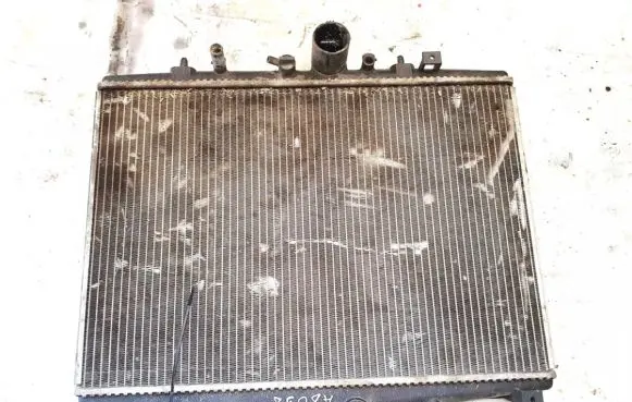 Peugeot 607 Coolant radiator