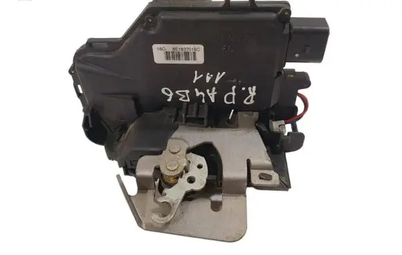 Audi A4 S4 B6 8E 8H Front door lock 8E1837016C