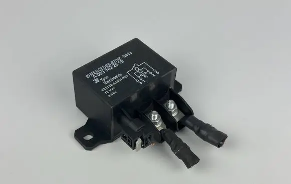 Mercedes-Benz B W245 Current control relay A0035422619 V23132A2001X27