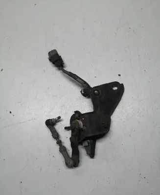 Toyota Land Cruiser (J150) Rear air suspension level height sensor A220720 8B0621