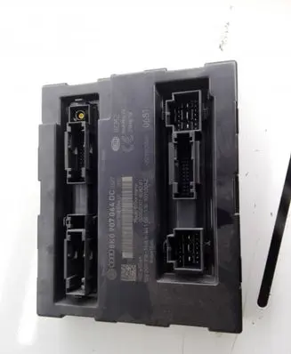Audi A4 S4 B8 8K Comfort/convenience module 8K0907064DC