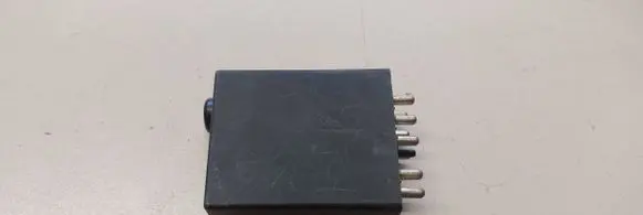 Mercedes-Benz E W124 Fuel pump relay 0025455105w