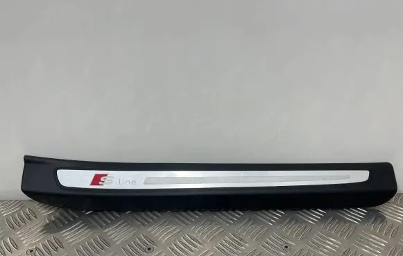 Audi Q7 4L Front sill trim cover 4L0853374F