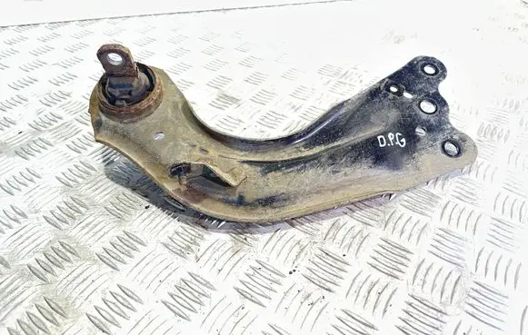 Rear control arm