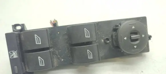 Ford C-MAX I Quarter vent window switch 3M5T14A132AE