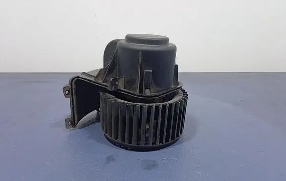 Volkswagen Transporter - Caravelle T5 Heater fan/blower 7H1819021B