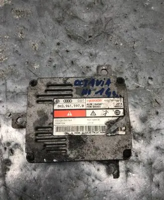 Skoda Octavia Mk3 (5E) Headlight ballast module Xenon 8K0941597B