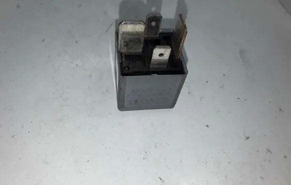 Audi A6 S6 C6 4F Other relay 8D0951253A 8D0951253 V23134J52X300