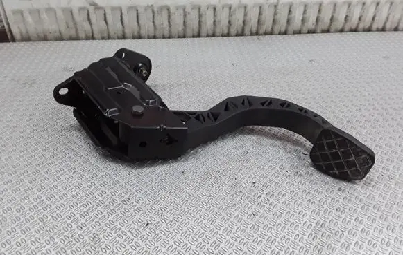 Clutch pedal