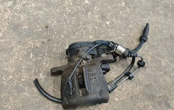 Audi A6 C7 Rear brake caliper 660GN064