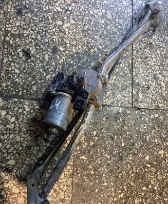 Mercedes-Benz Sprinter W906 Front wiper linkage and motor 405146 4469A