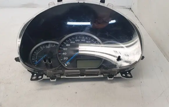 Toyota Yaris Speedometer (instrument cluster) 838000DT70