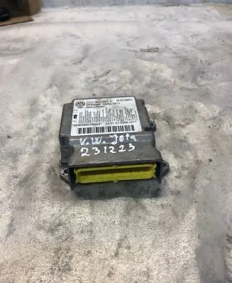 Volkswagen Jetta VI Airbag control unit/module 5c0959655c