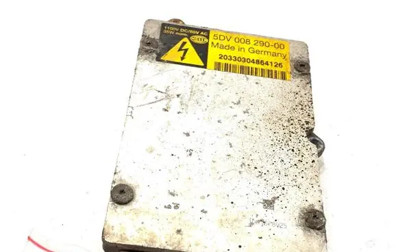 Mercedes-Benz E W211 Voltage converter/converter module 5DV008290