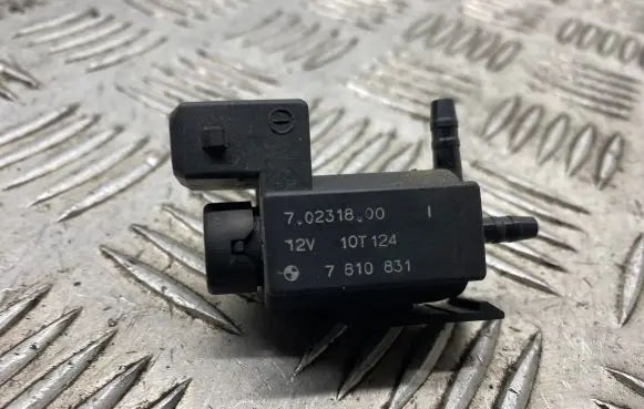 BMW 5 F10 F11 Turbo solenoid valve 7810831