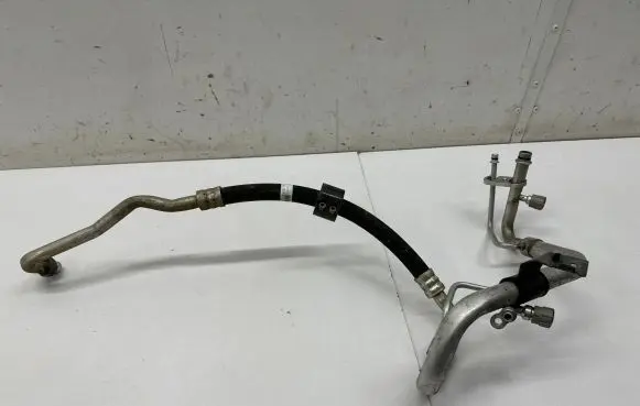Dacia Spring Air conditioning (A/C) pipe/hose 924465406R