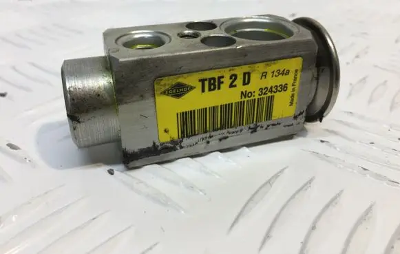 Opel Astra H Air conditioning (A/C) expansion valve 324336