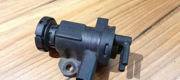 Citroen C5 Turbo solenoid valve 9635704380 0928400414