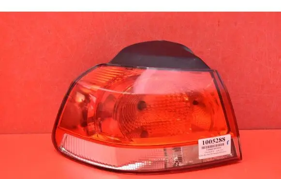 Volkswagen Golf Plus Rear/tail lights 5K0945095E