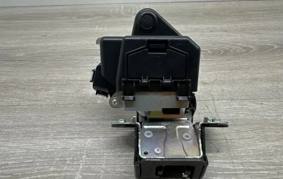 Mazda CX-5 Tailgate/trunk/boot lock/catch/latch C6728